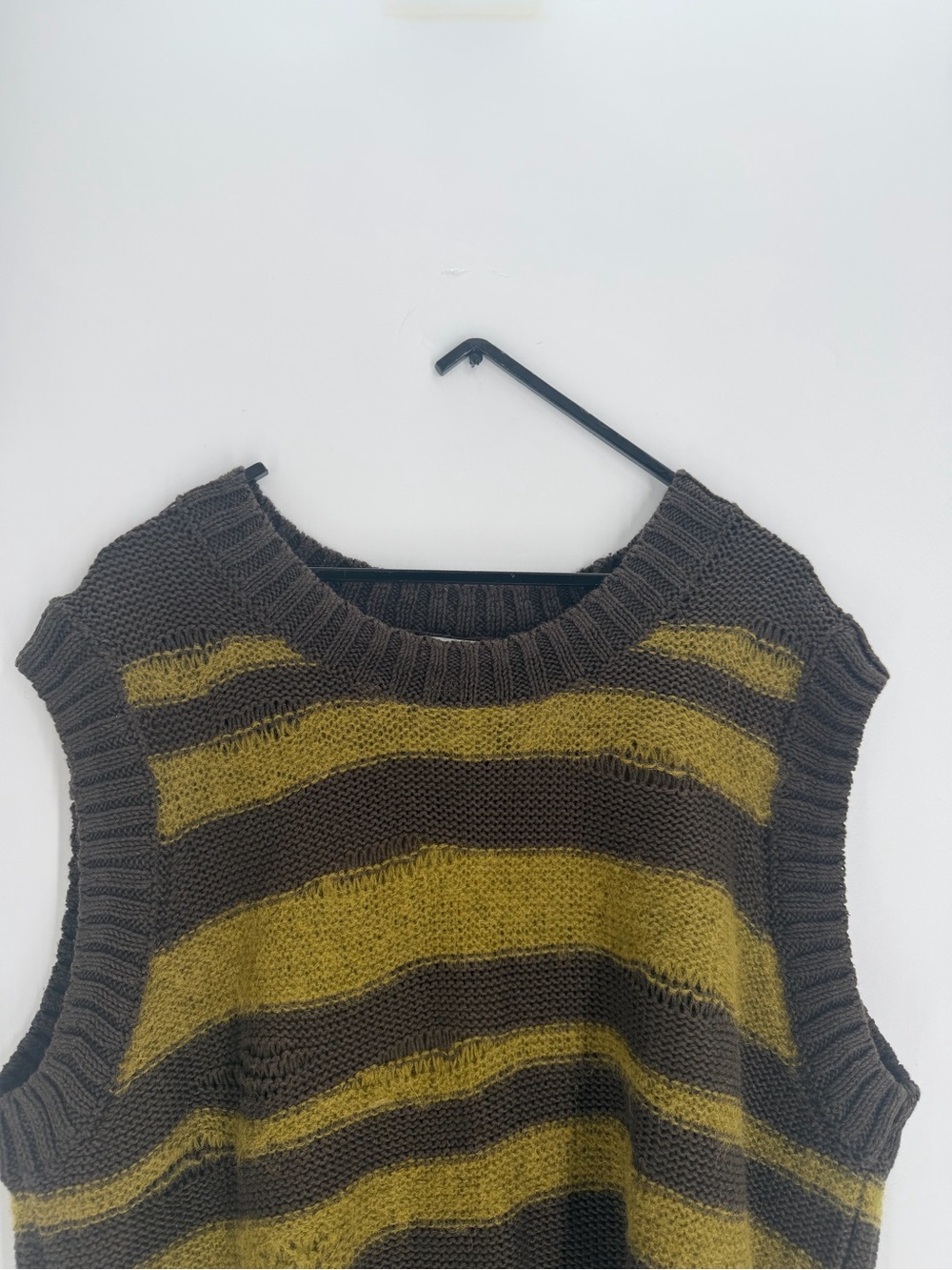 Cos Distressed Striped Linen Mohair Blend Knitted Sleeveless Vest In Green